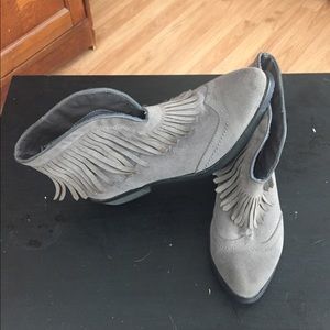 Liliana Fringe Booties